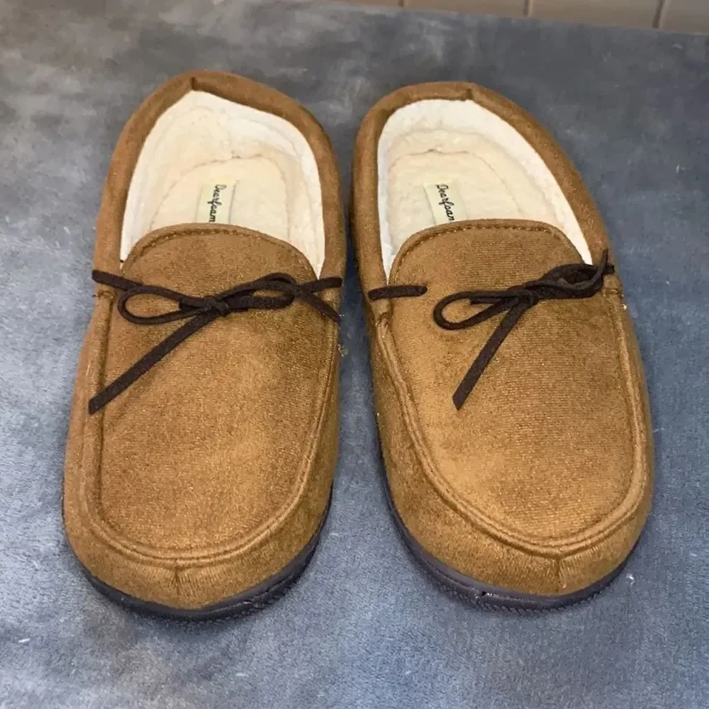 Kid dearfoam slippers - house shoes size 2/3 boys NWOT